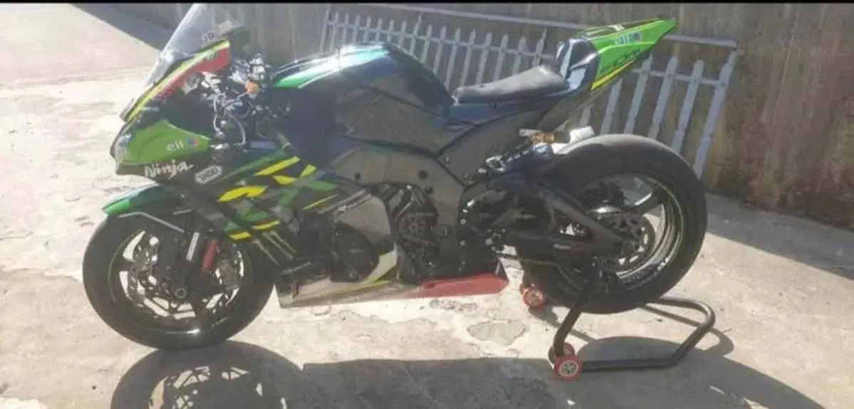 Kawasaki Ninja 1000 ZX-10R (2016)