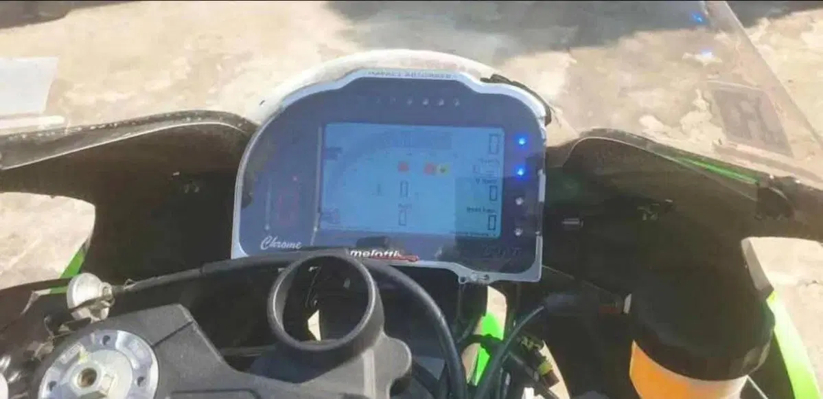 Kawasaki Ninja 1000 ZX-10R (2016) (6)
