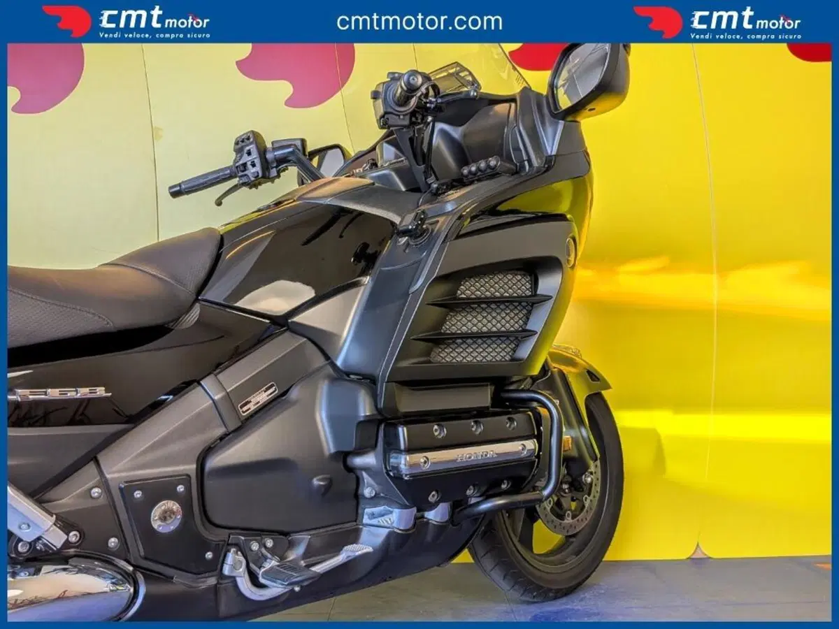 Honda GL 1800 F6B Goldwing Bagger (2012 - 16) (8)