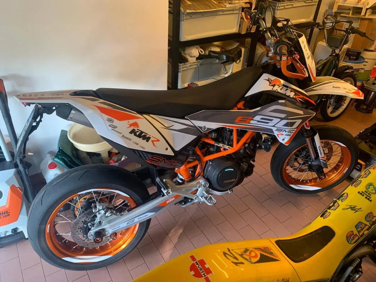 KTM 690 SMC R (2012 -17) (3)