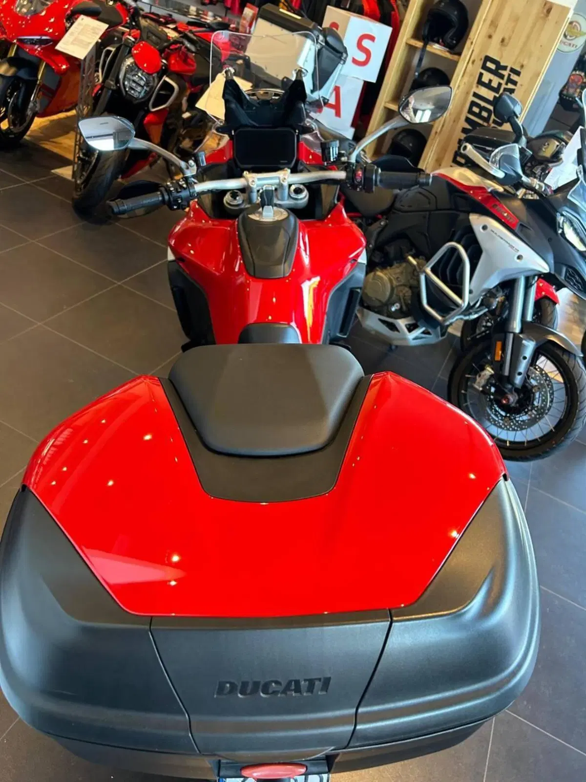 Ducati Multistrada V4 S (2021 - 24) (9)