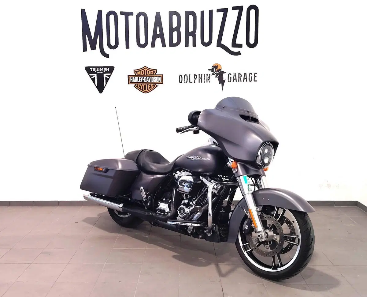 Harley-Davidson 107 Street Glide Special (2017 - 19) - FLHXS (5)