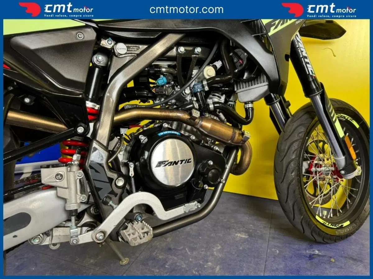 Fantic Motor XMF 125 Motard Competition 4T (2023 - 24) (8)