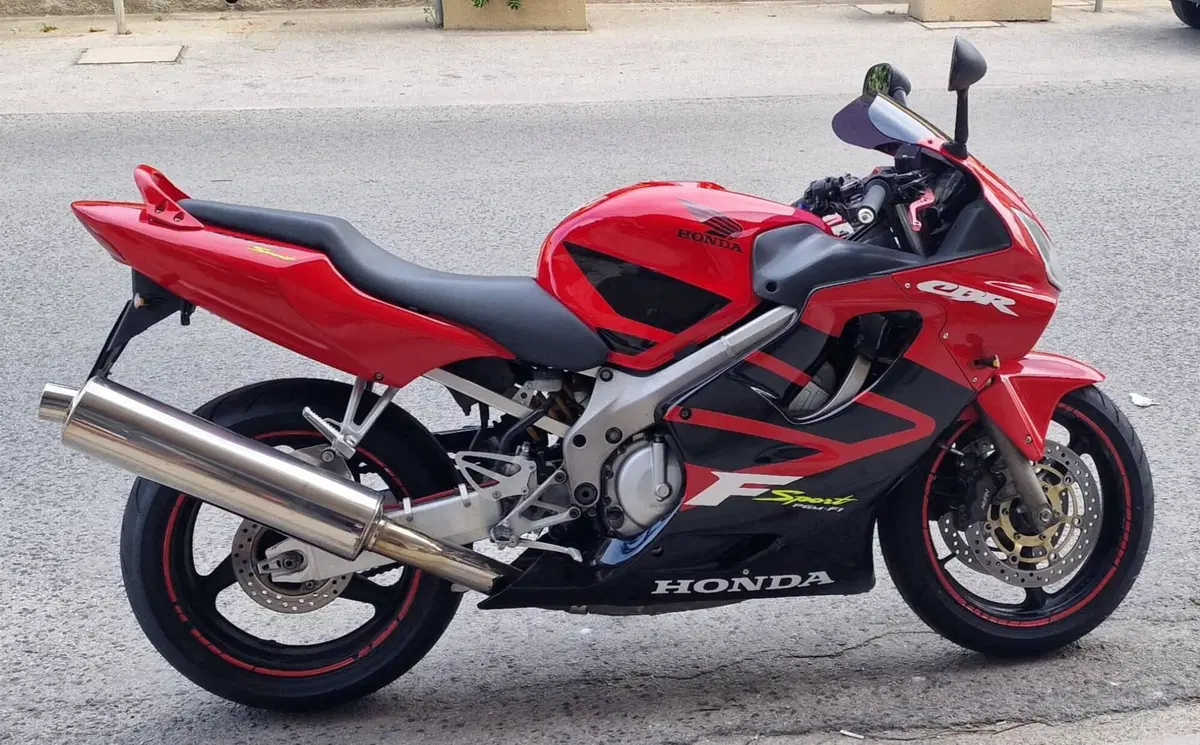 Honda CBR 600 F (2001 - 06) (2)