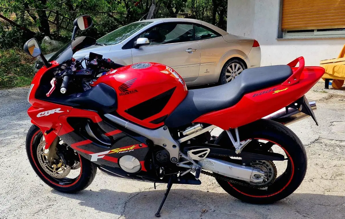 Honda CBR 600 F (2001 - 06) (8)