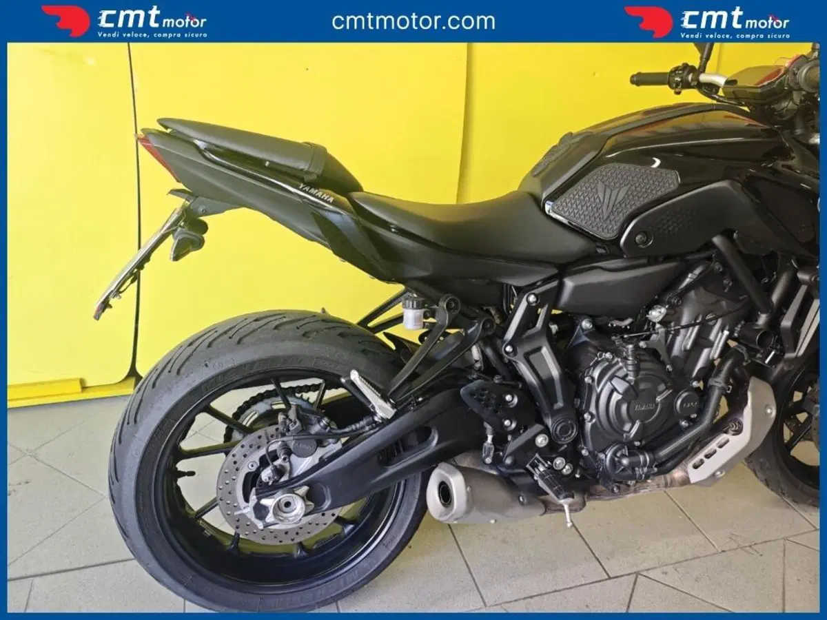 Yamaha MT-07 Pure (2023 - 25) (6)