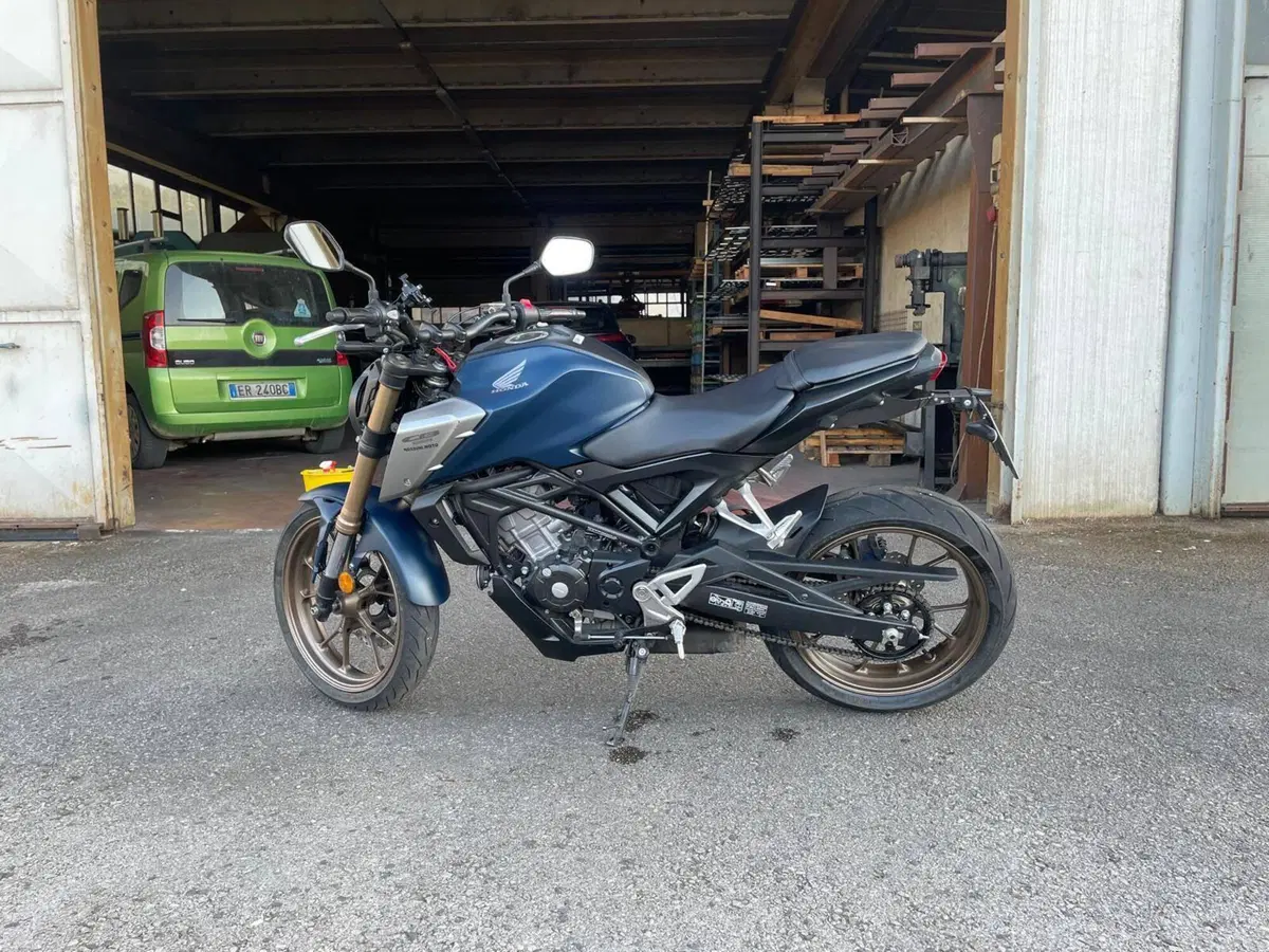 Honda CB 125 R (2021 - 23) (3)