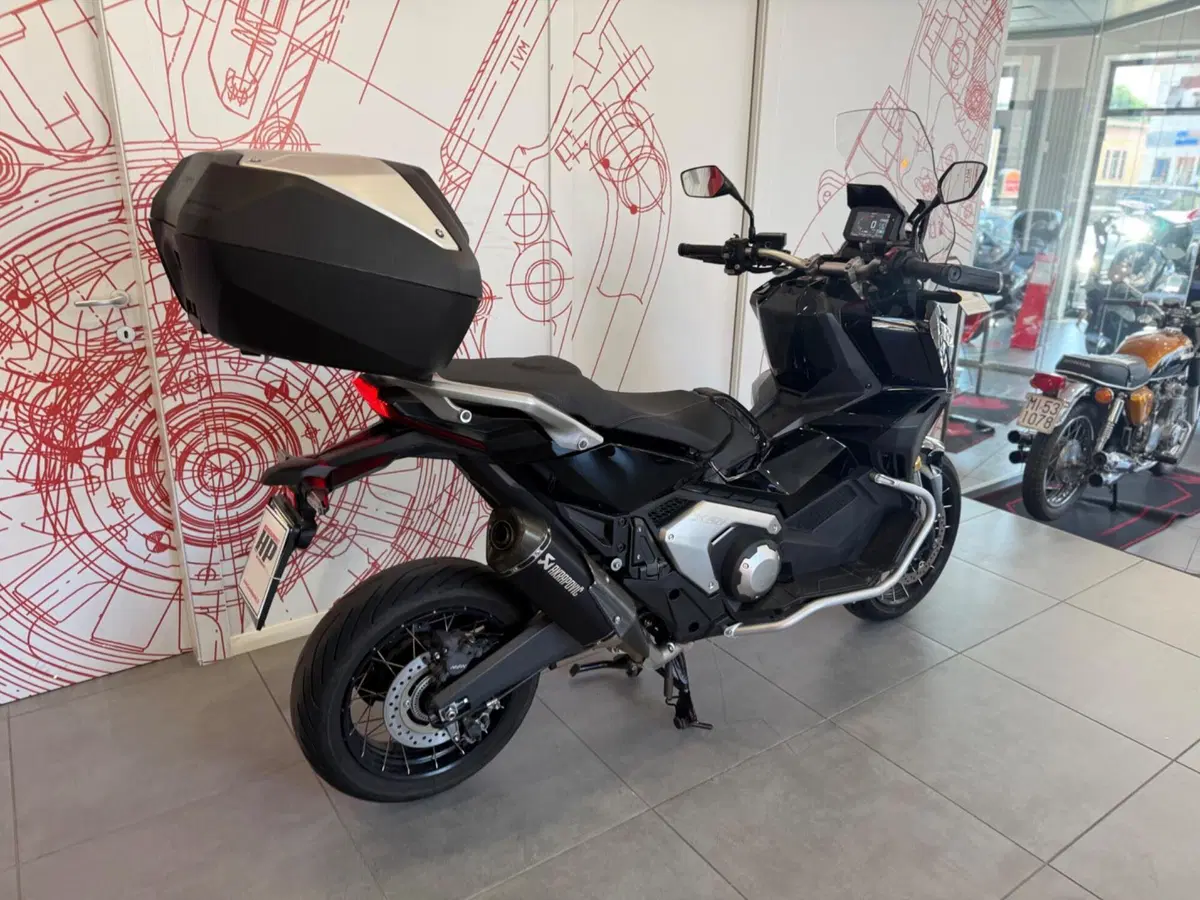 Honda X-ADV 750 DCT Adventure (2021 - 24) (3)
