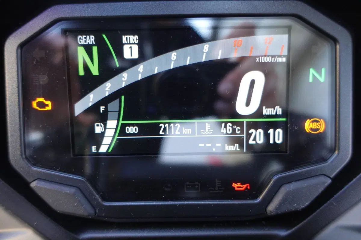 Kawasaki Ninja 650 40th Anniversary Edition (2024) (4)