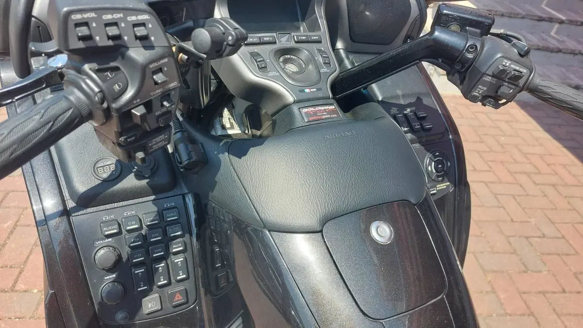 Honda GL 1800 Gold Wing (2007 - 11) (6)