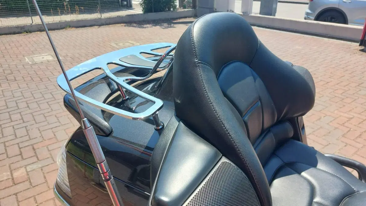 Honda GL 1800 Gold Wing (2007 - 11) (9)