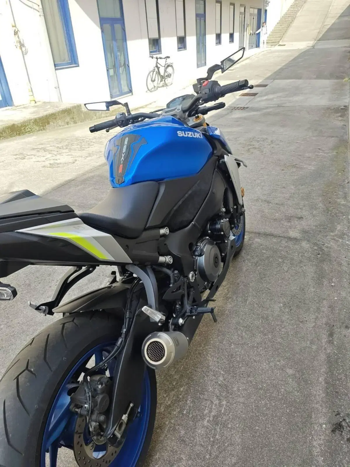 Suzuki GSX-S1000 (2021 - 25) (3)