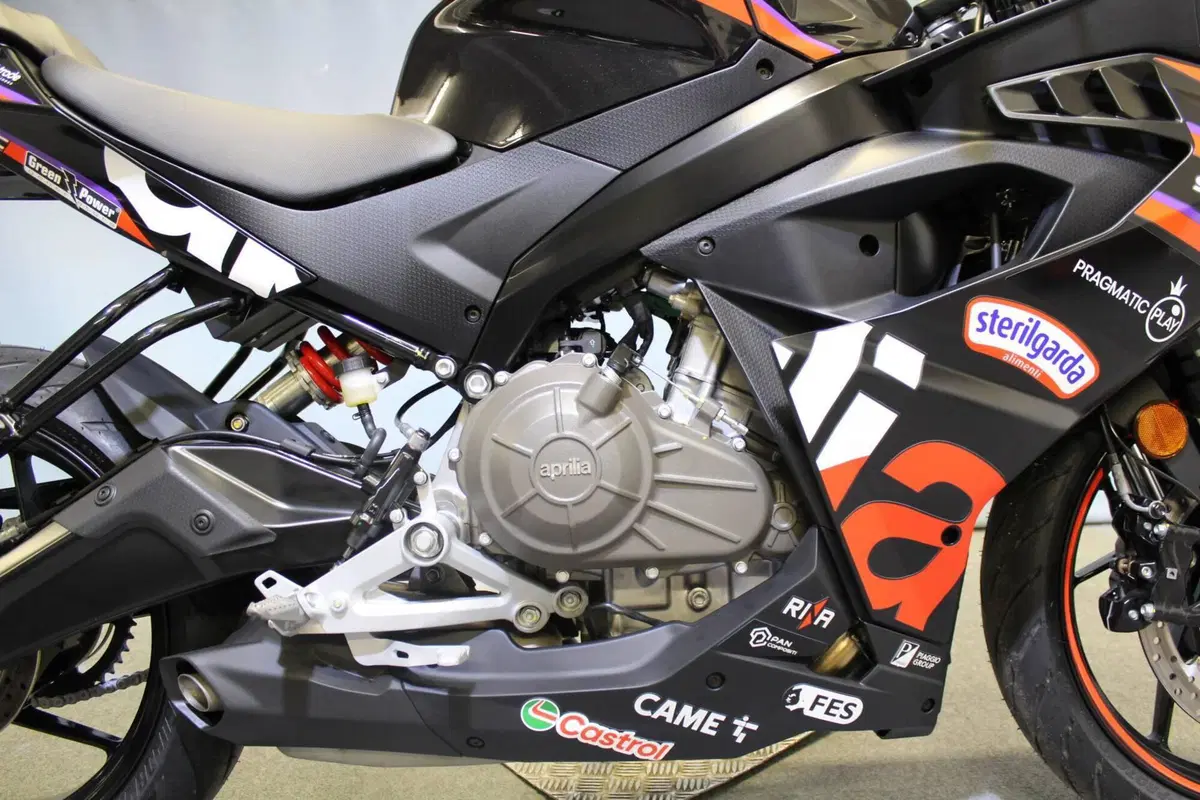 Aprilia RS 457 GP Replica (2026) (8)