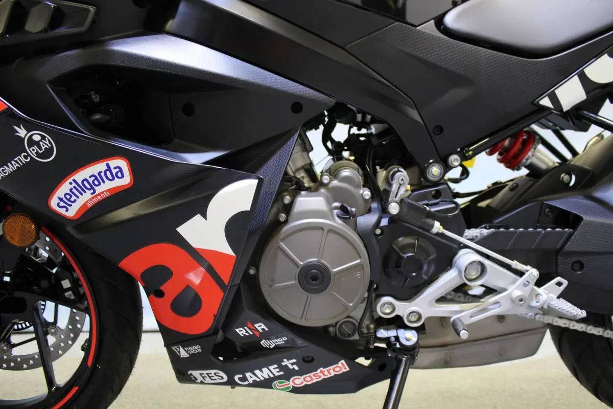 Aprilia RS 457 GP Replica (2026) (15)