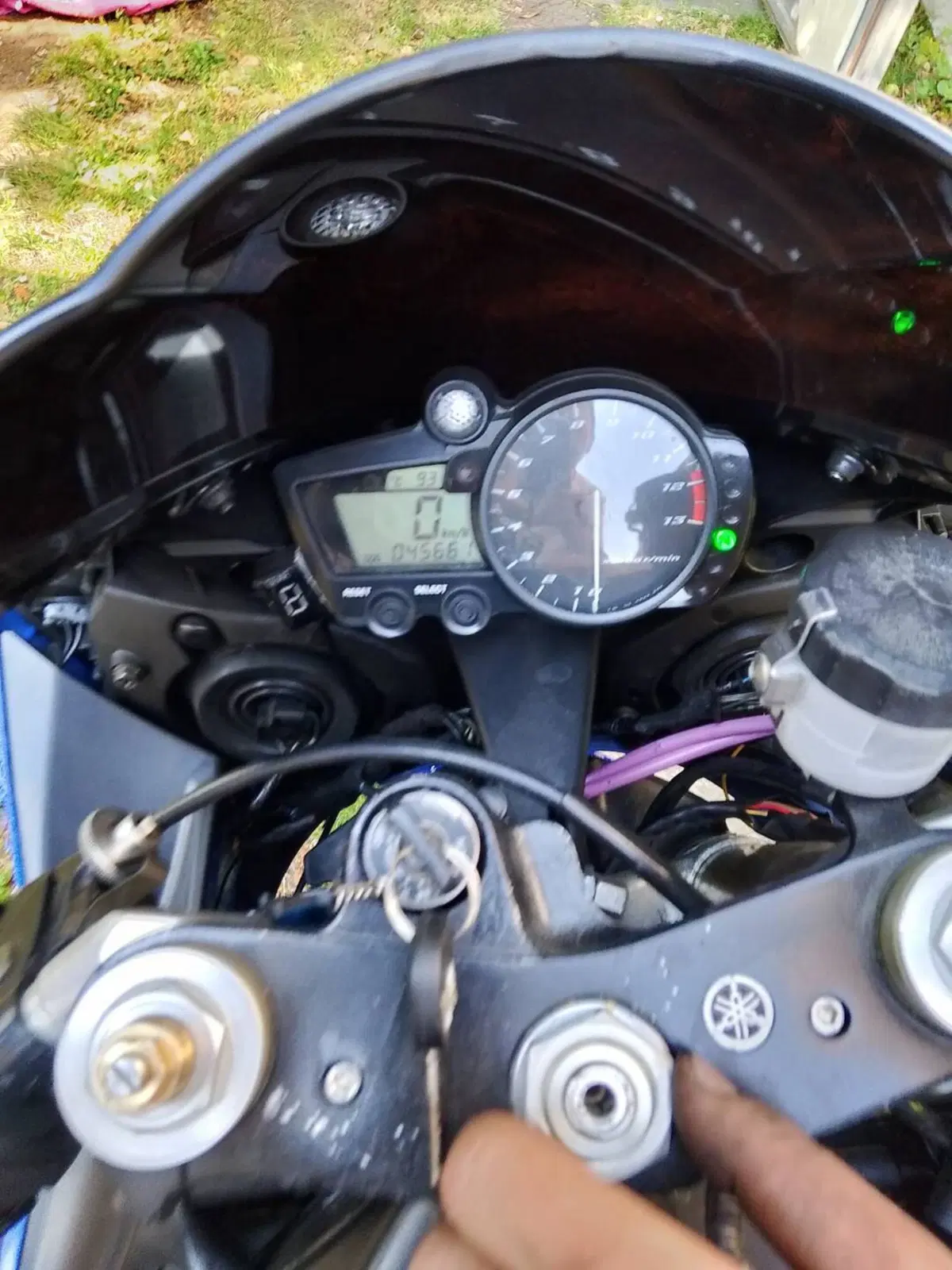 Yamaha YZF R1 (2002 - 03) (14)
