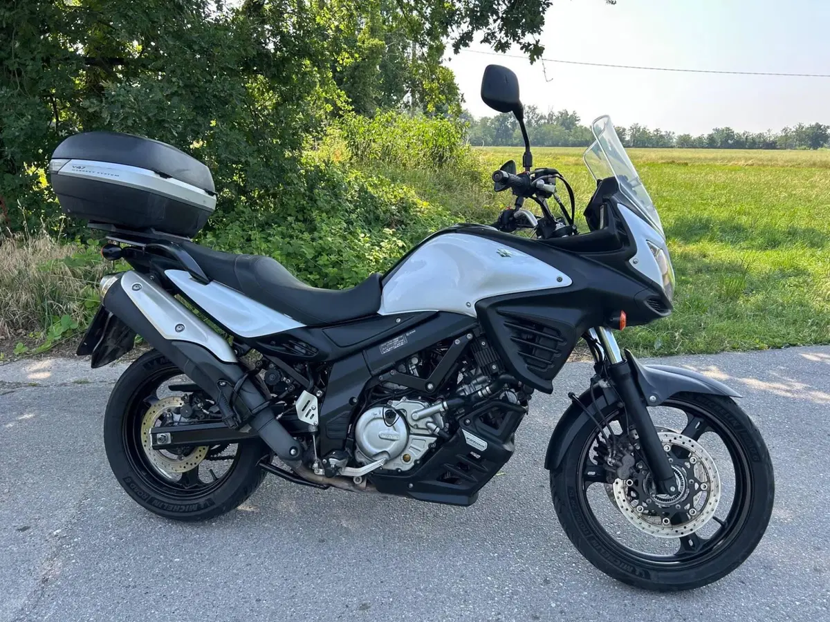 Suzuki V-Strom 650 ABS (2011 - 17) (2)