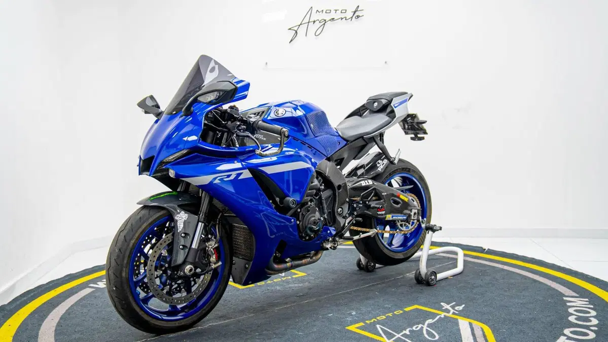 Yamaha YZF R1 (2020 - 25) (8)