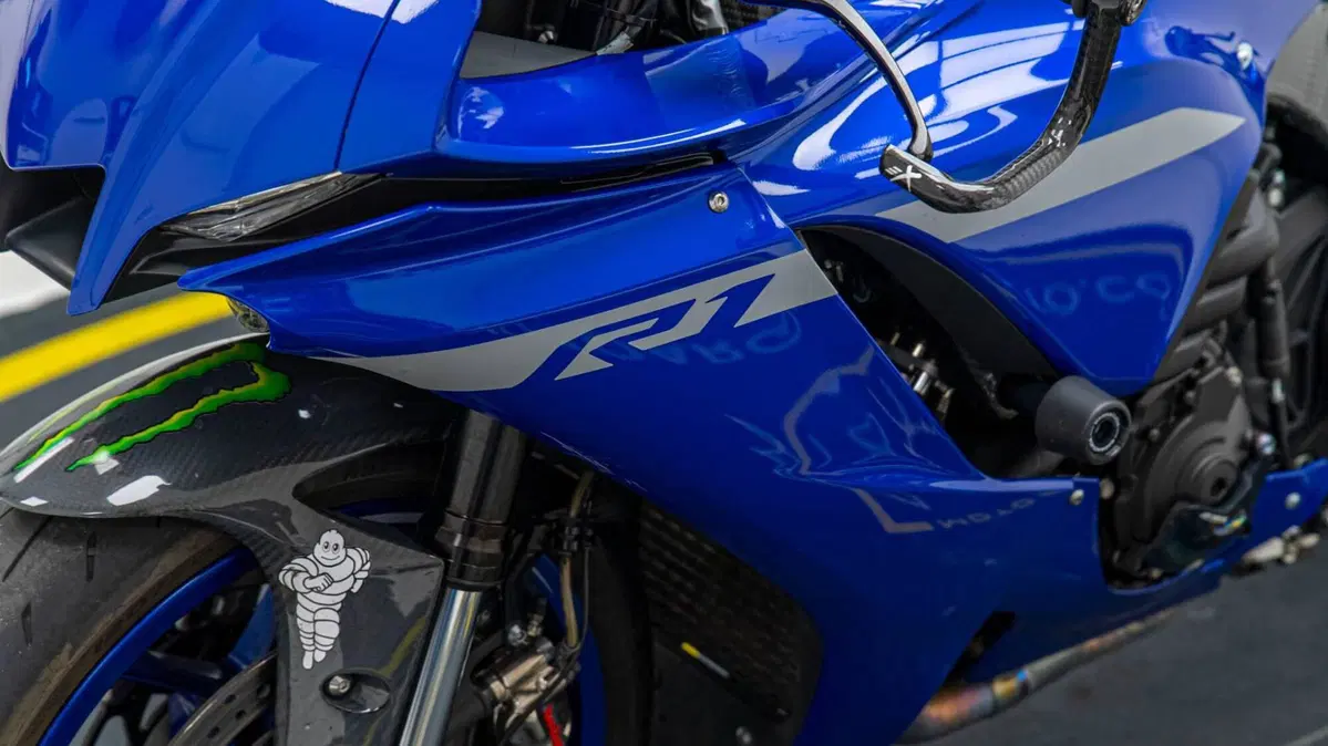 Yamaha YZF R1 (2020 - 25) (13)