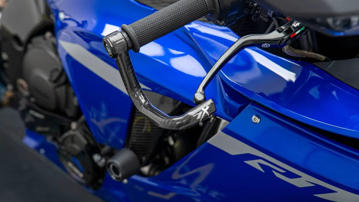 Yamaha YZF R1 (2020 - 25) (16)