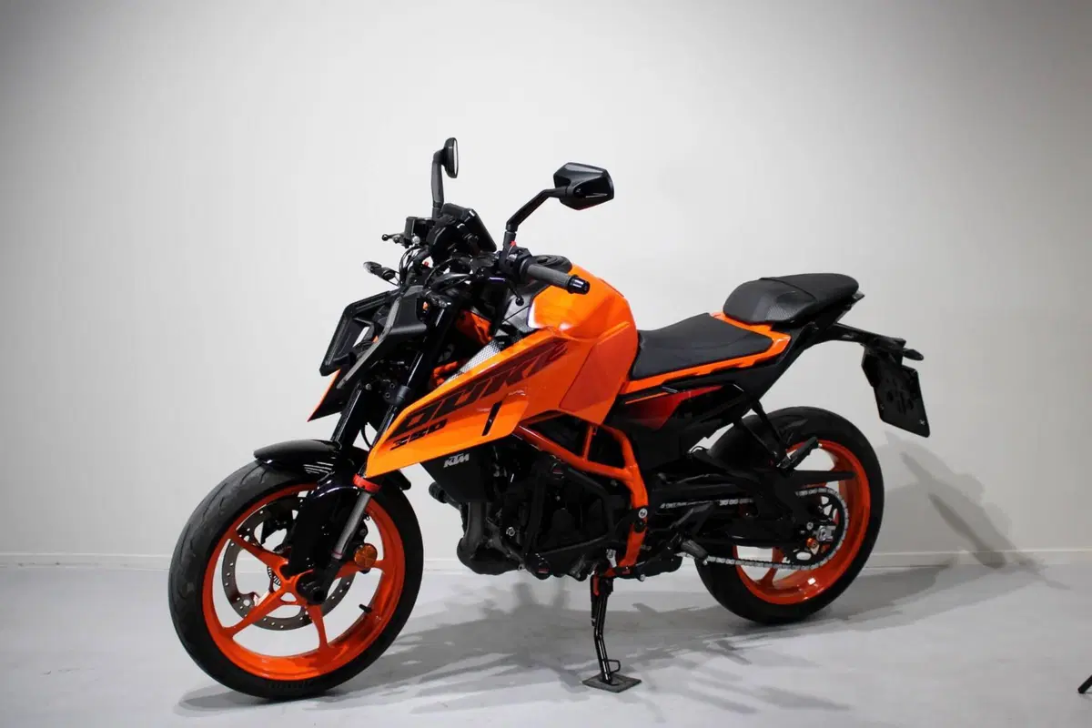 KTM 390 Duke (2024 - 25) (3)