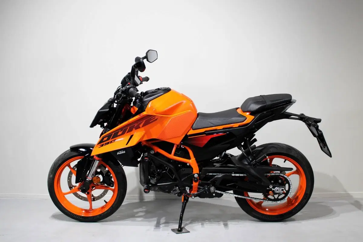 KTM 390 Duke (2024 - 25) (4)