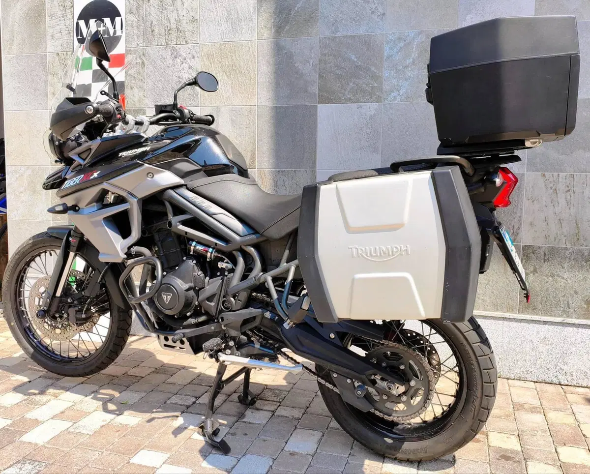 Triumph Tiger 800 XCx (2015 - 17) (8)