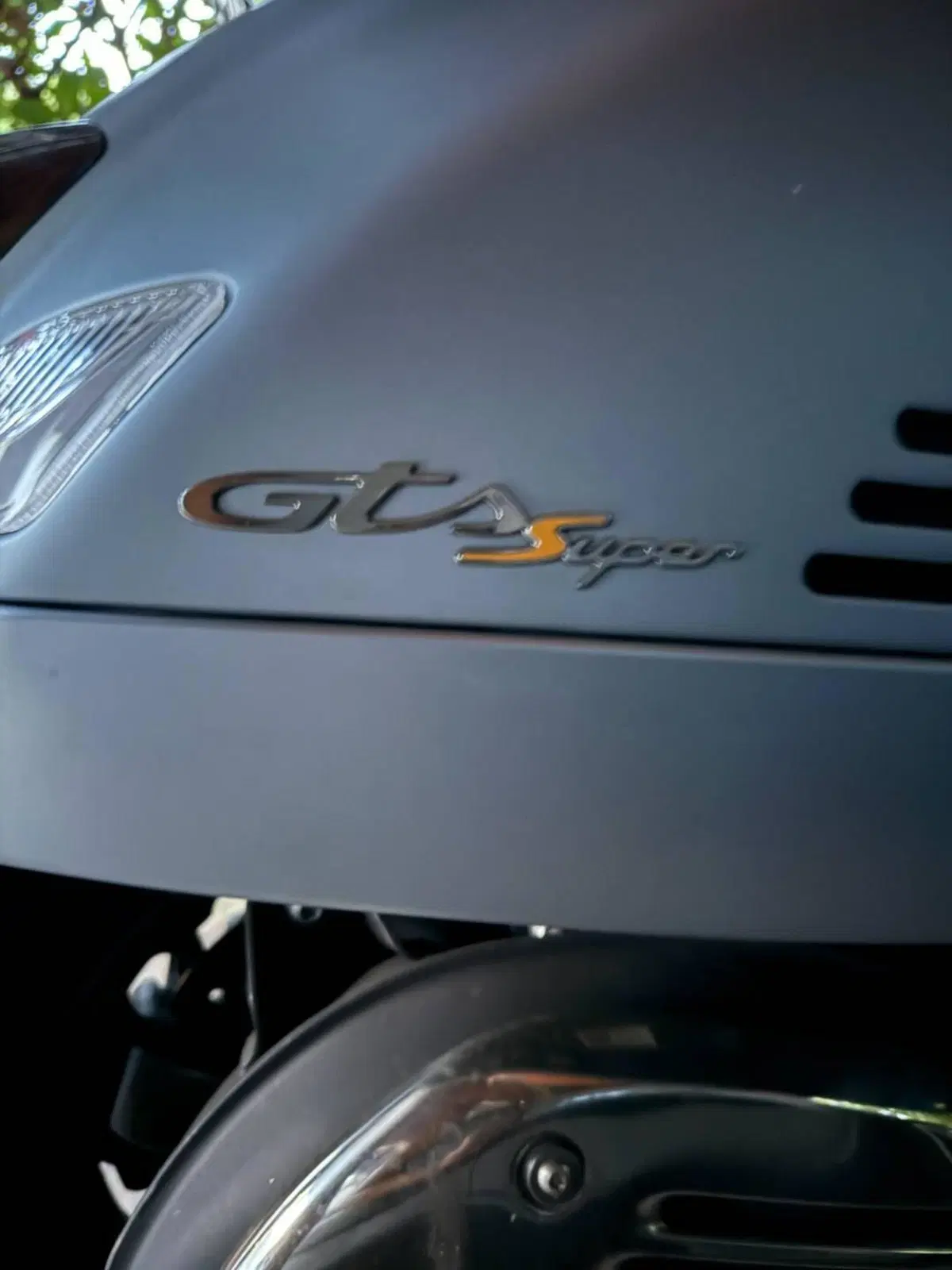 Vespa GTS 300 Hpe Super Tech (2019) (4)
