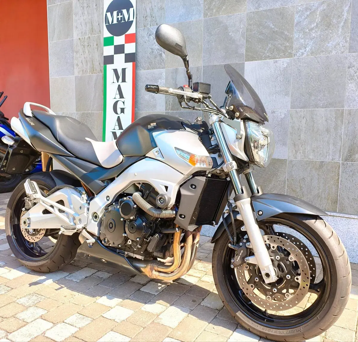 Suzuki GSR 600 (2006 - 11) (9)