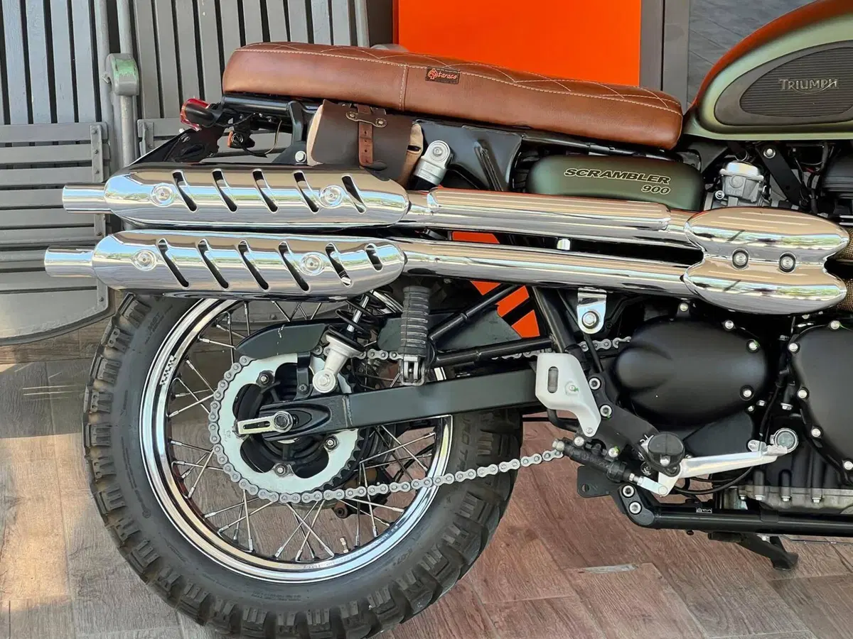 Triumph Scrambler (2006 - 17) (3)