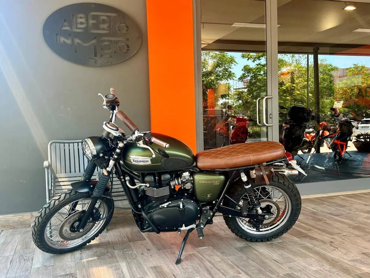 Triumph Scrambler (2006 - 17) (10)