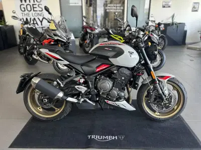 Triumph Trident 800 (2026) usata