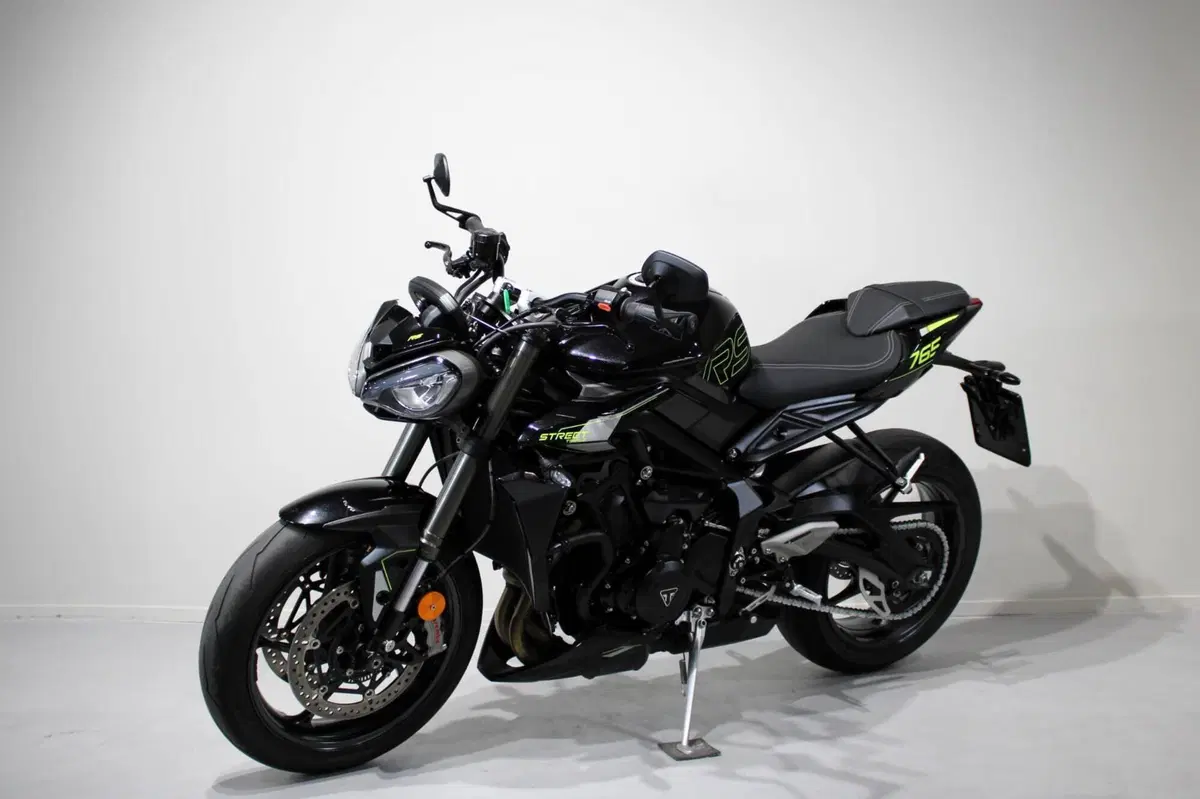 Triumph Street Triple 765 RS (2023 - 26) (3)