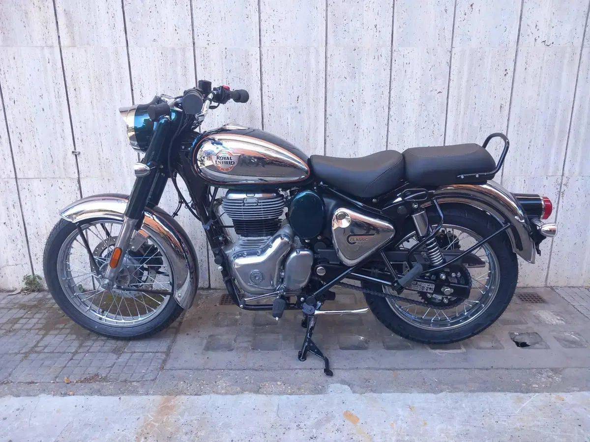 Royal Enfield Classic 350 (2021 - 26)