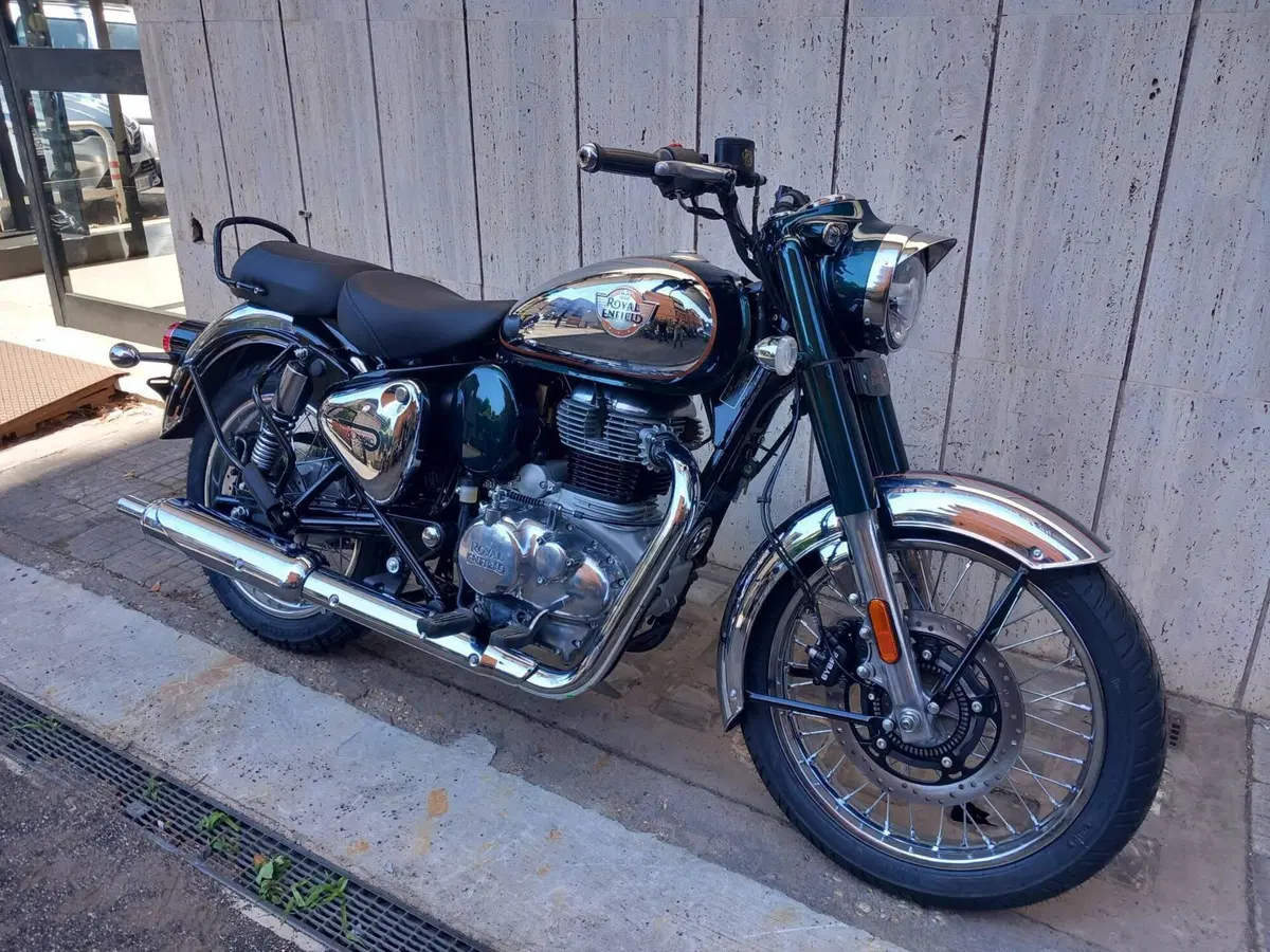 Royal Enfield Classic 350 (2021 - 26) (6)