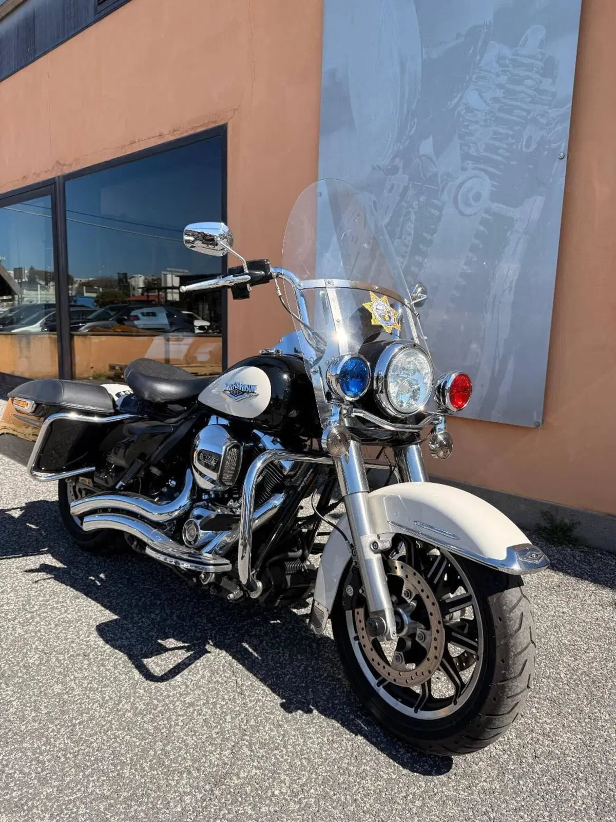 Harley-Davidson 1690 Road King (2013 - 16) - FLHR (2)