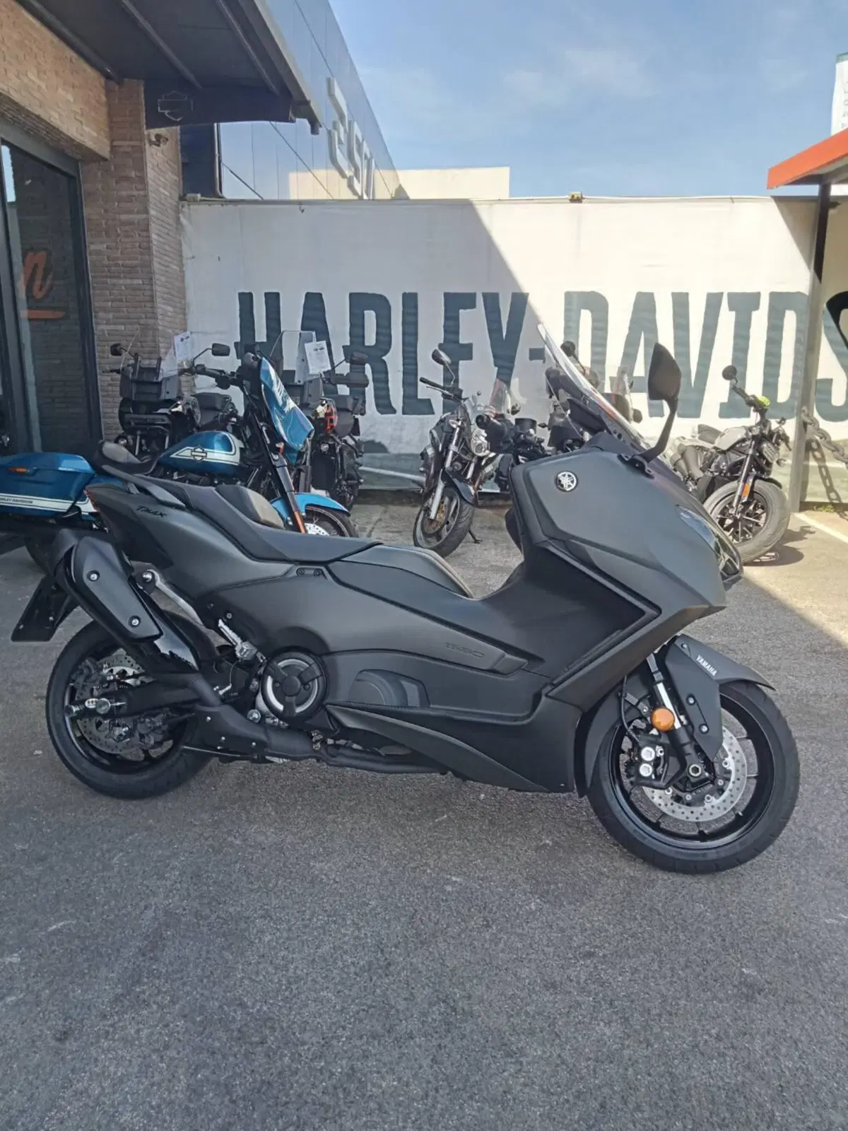 Yamaha T-Max 560 (2025 - 26)