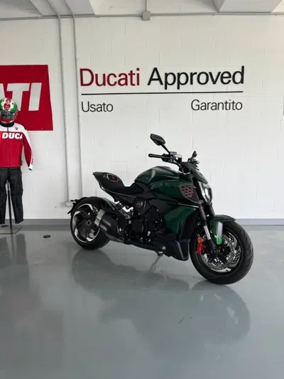 Ducati Diavel for Bentley (2024) usata