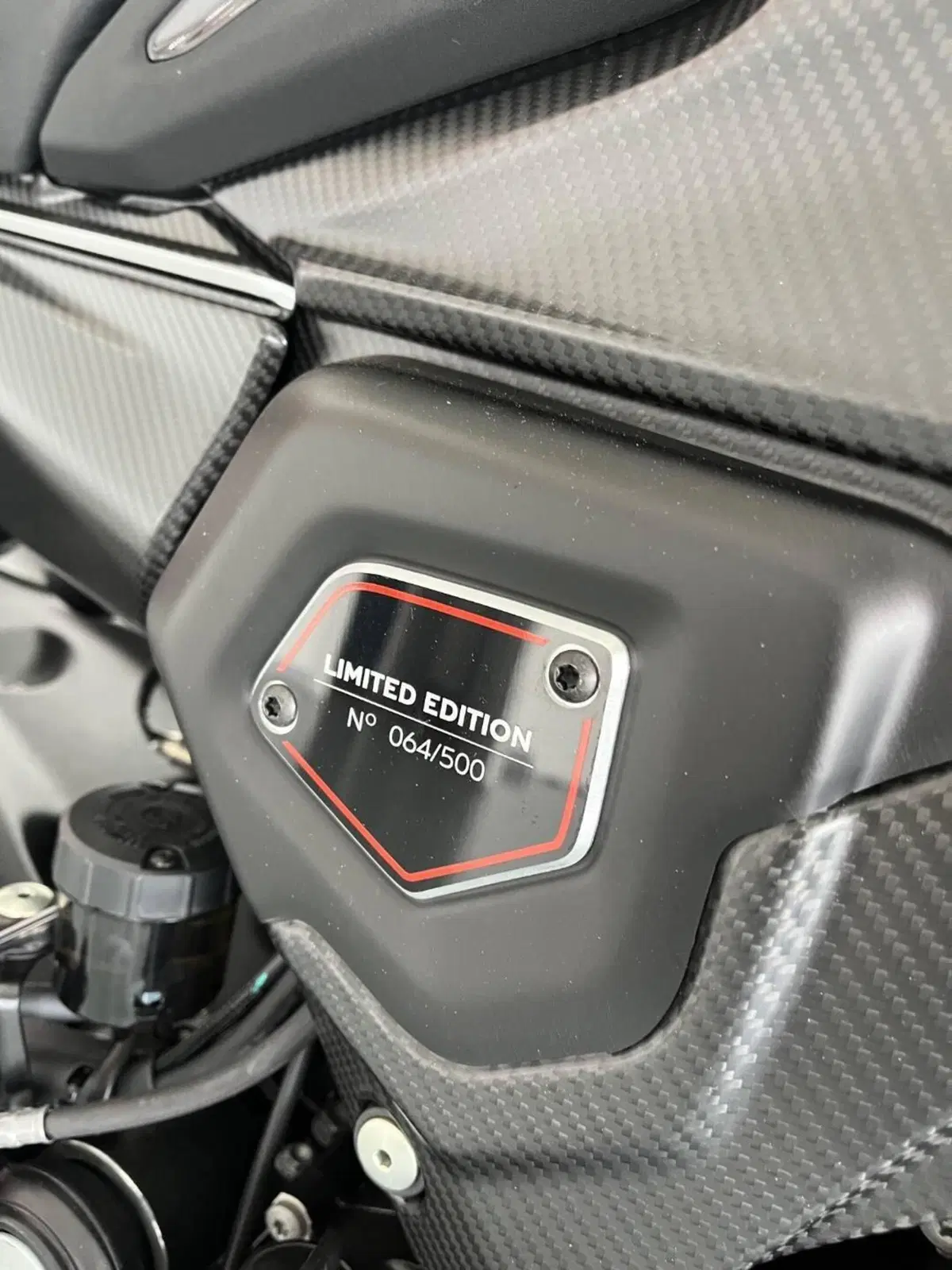 Ducati Diavel for Bentley (2024) (3)