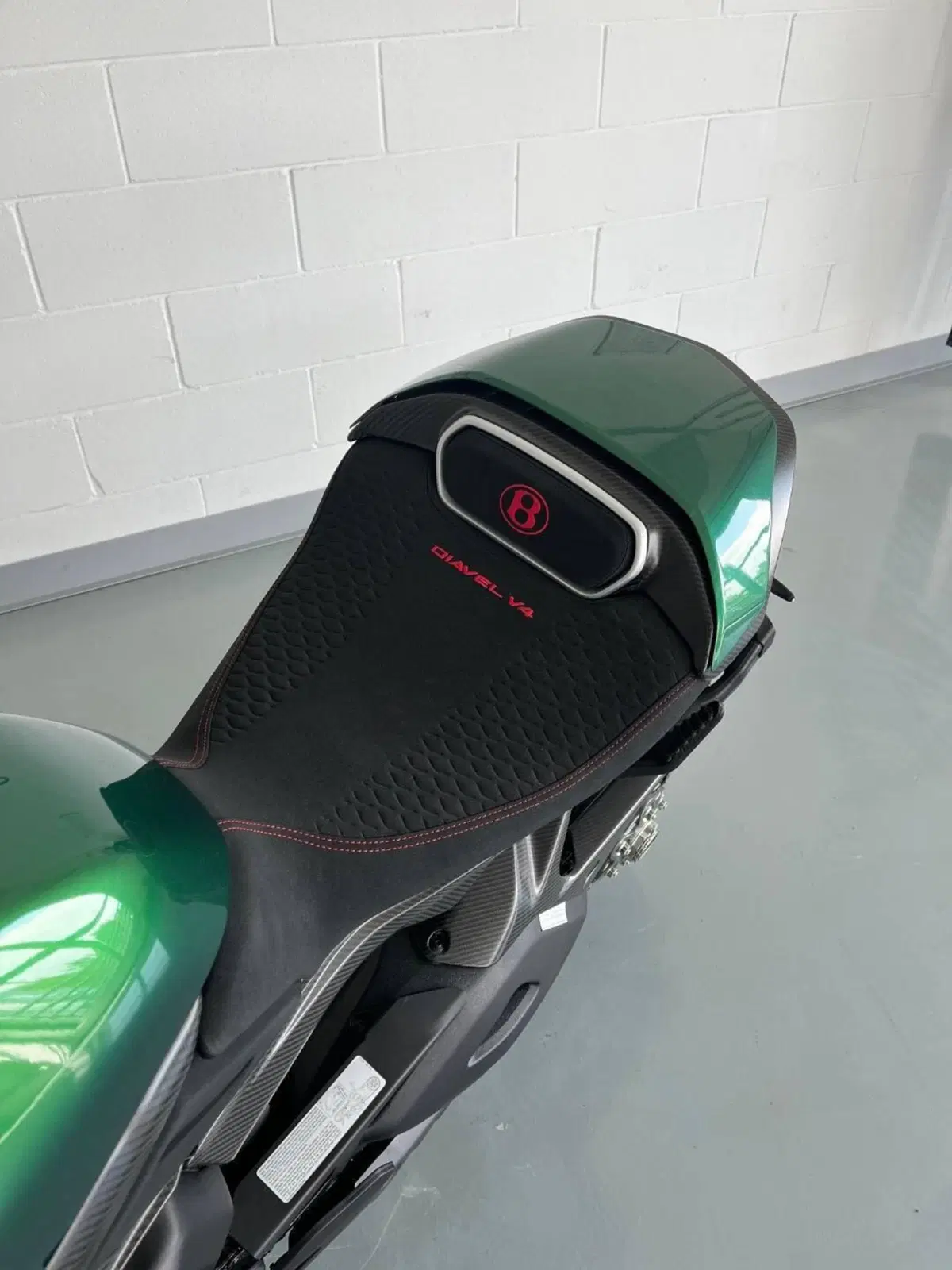 Ducati Diavel for Bentley (2024) (7)