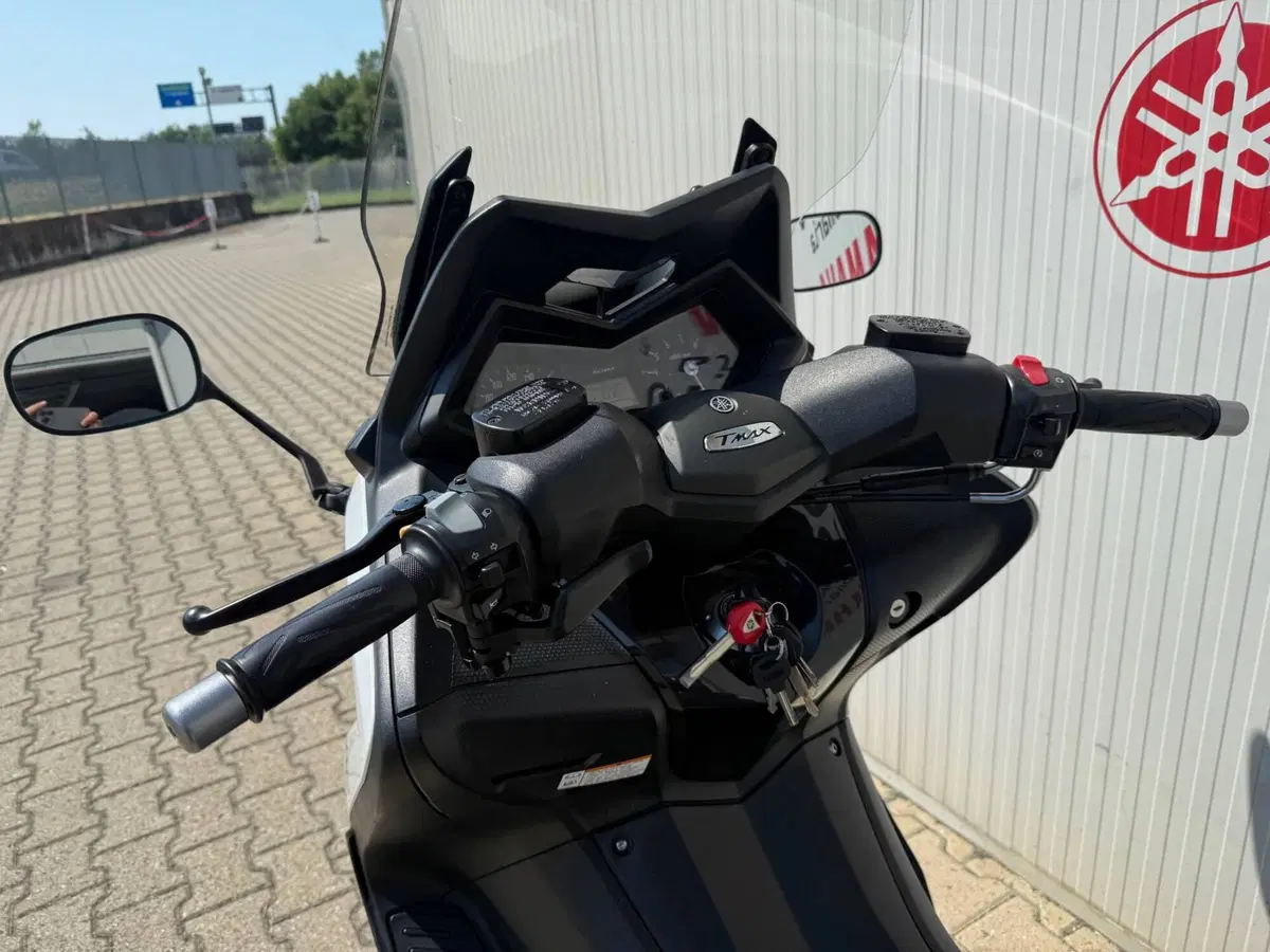Yamaha T-Max 530 (2012 - 14) (4)
