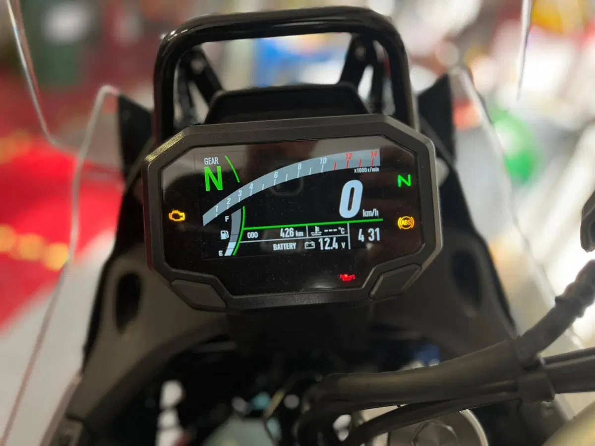 Kawasaki KLE 500 SE (2026) (3)