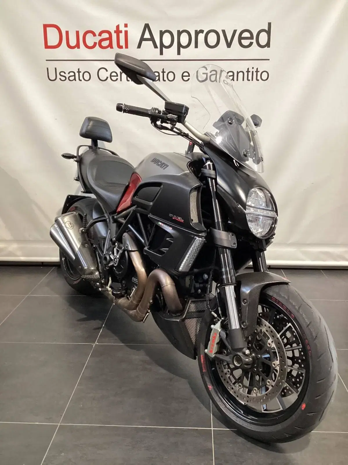 Ducati Diavel 1200 Strada (2010 - 14) (2)