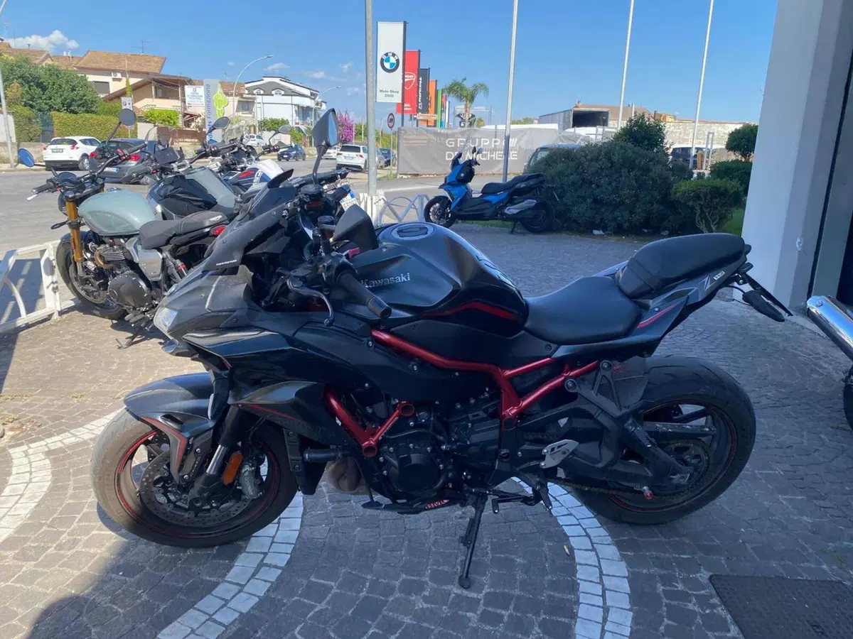 Kawasaki Z H2 (2021) (2)