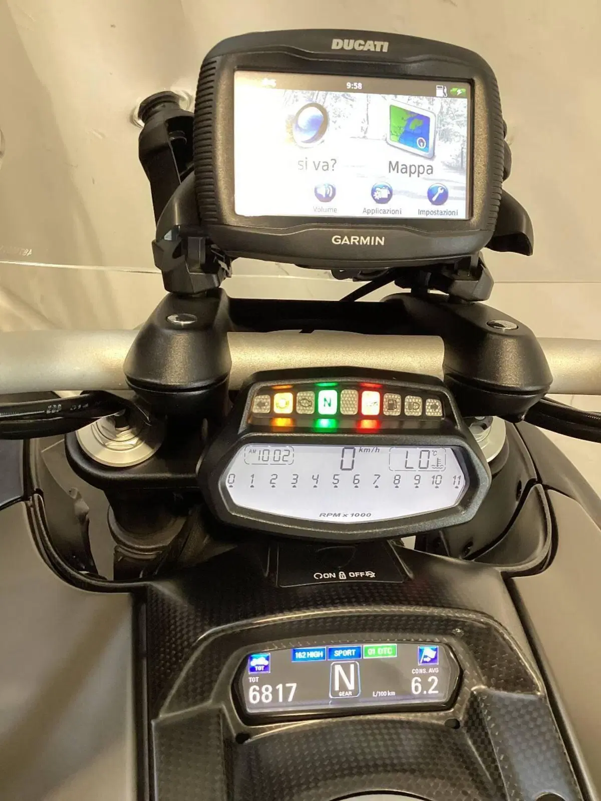 Ducati Diavel 1200 Strada (2010 - 14) (5)