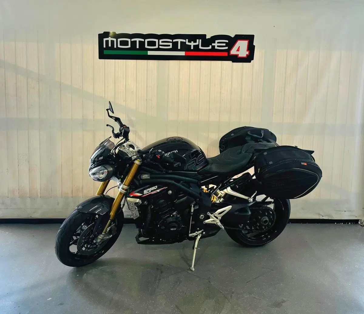 Triumph Speed Triple 1200 RS (2021 - 24) (2)