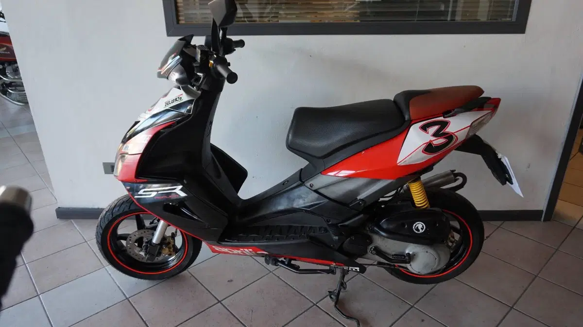 Aprilia SR 50 I.E. R Factory (2007 - 11)