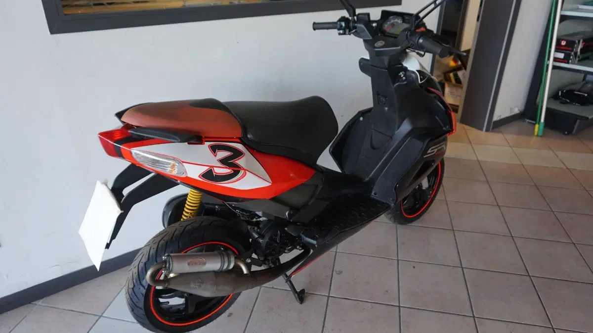 Aprilia SR 50 I.E. R Factory (2007 - 11) (6)