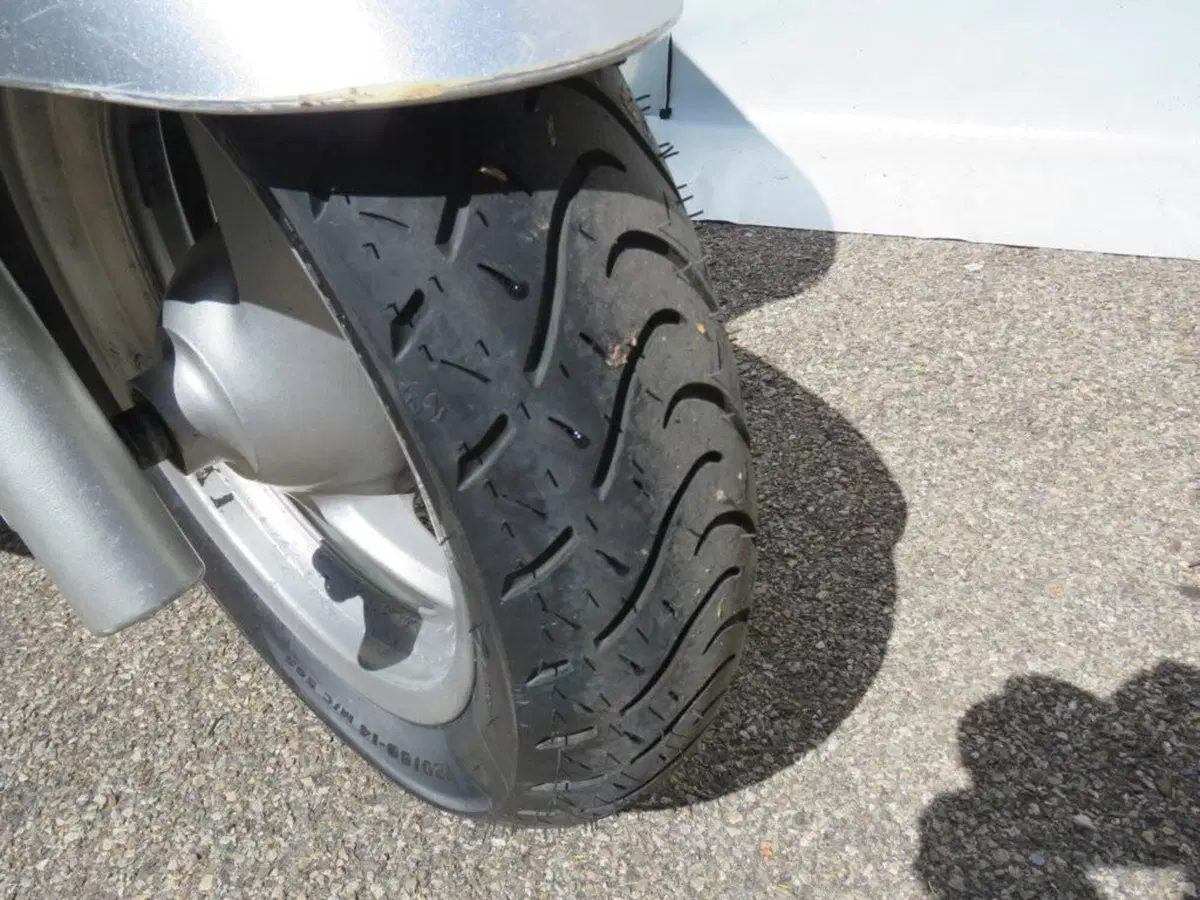 Honda Silver Wing 600 (2001 - 05) (9)