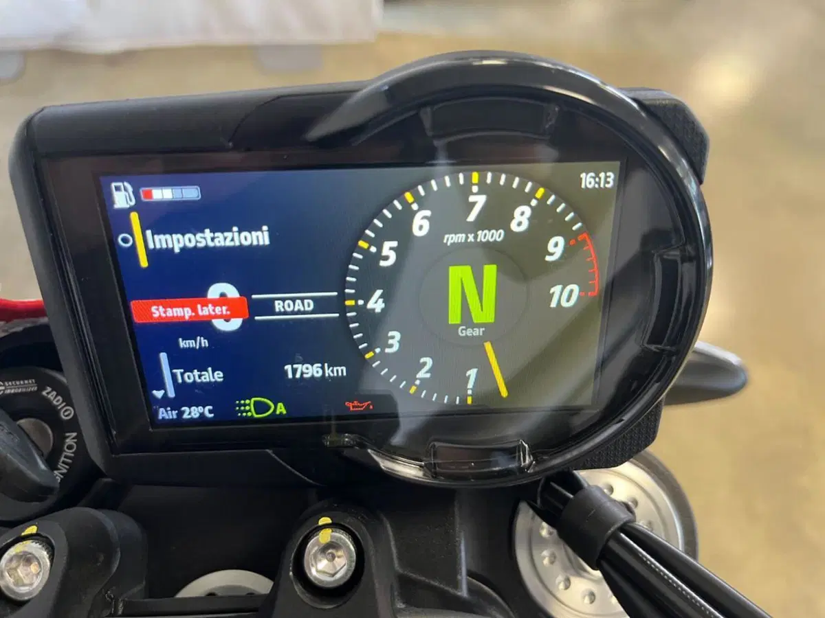 Ducati Scrambler 800 Icon Dark (2025 - 26) (13)