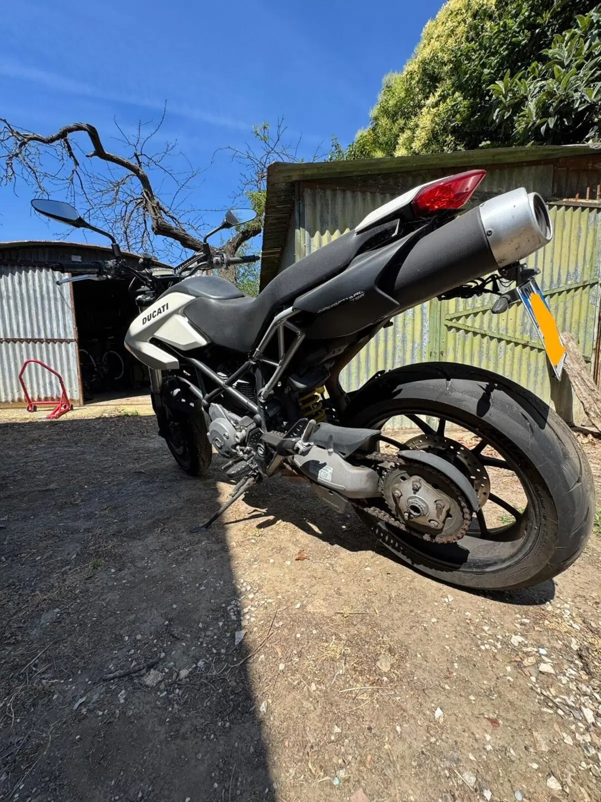 Ducati Hypermotard 796 (2012) (2)
